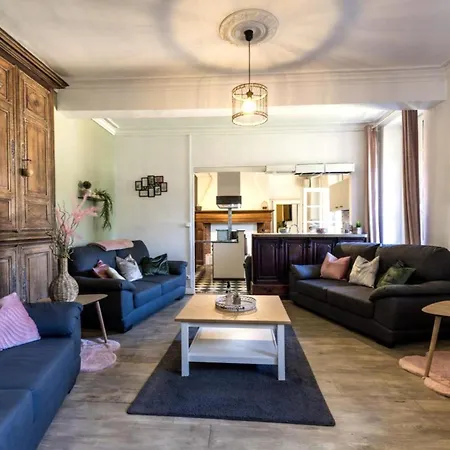 Au Ptit Tcheste Nyaraló Hontanx