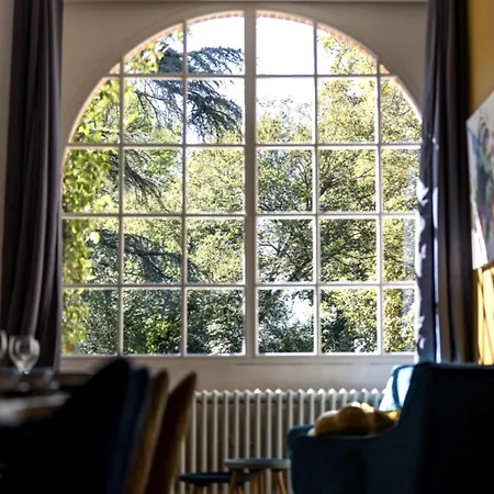 Au Ptit Tcheste Nyaraló *