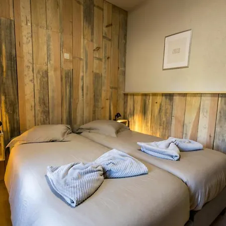 Nyaraló Au Ptit Tcheste