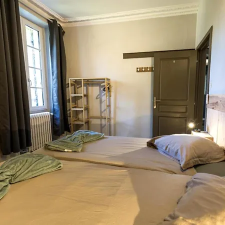 Nyaraló Au Ptit Tcheste *